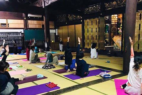 お寺yogaimage